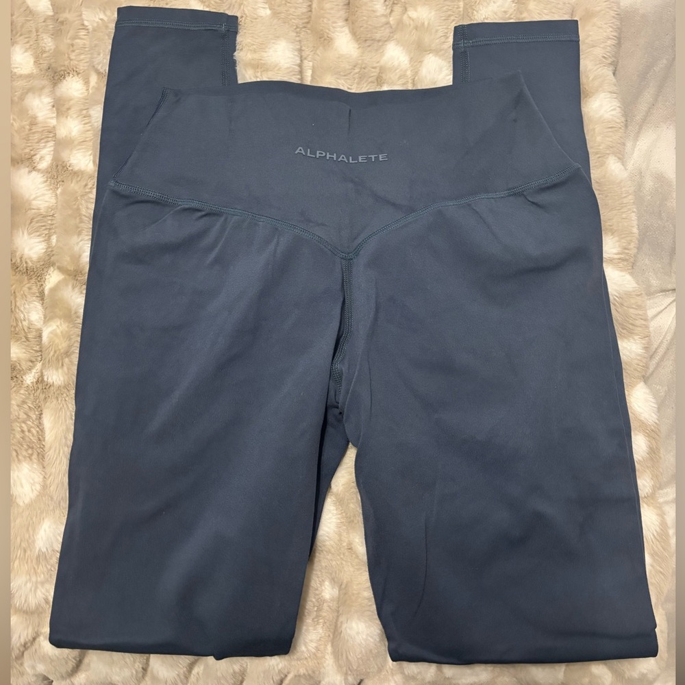 Alphalete leggings, in good condition